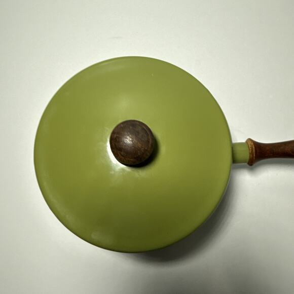 Vintage 70s Retro Avocado Green Fondue Pot Wood Handle - Picture 3 of 5